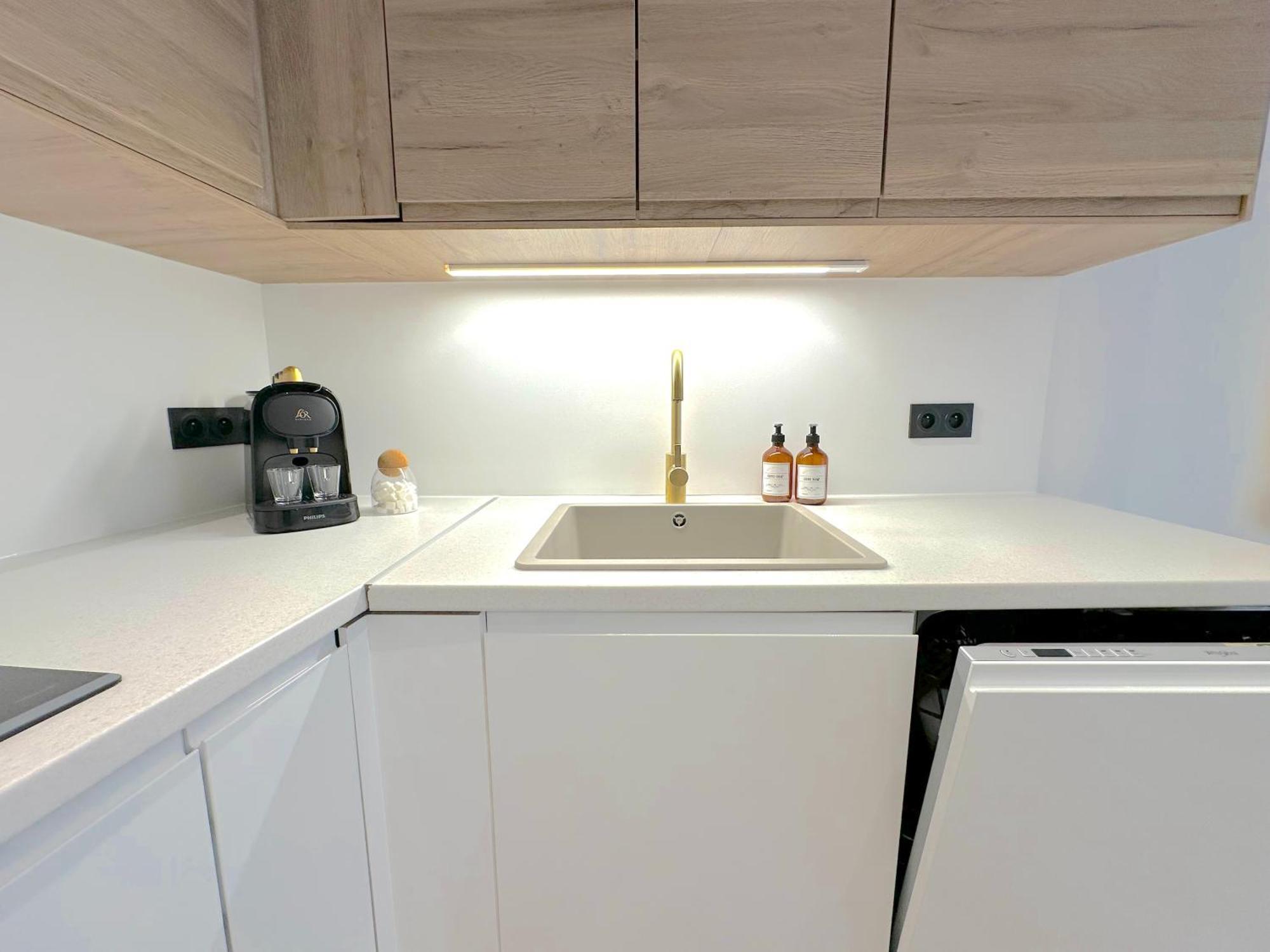 Monaco # Menton - 6 Persons - 2 Bedrooms - Full Renovated - Private Parking - Hypercenter - Clim - Beach And Sun Ментона Екстериор снимка