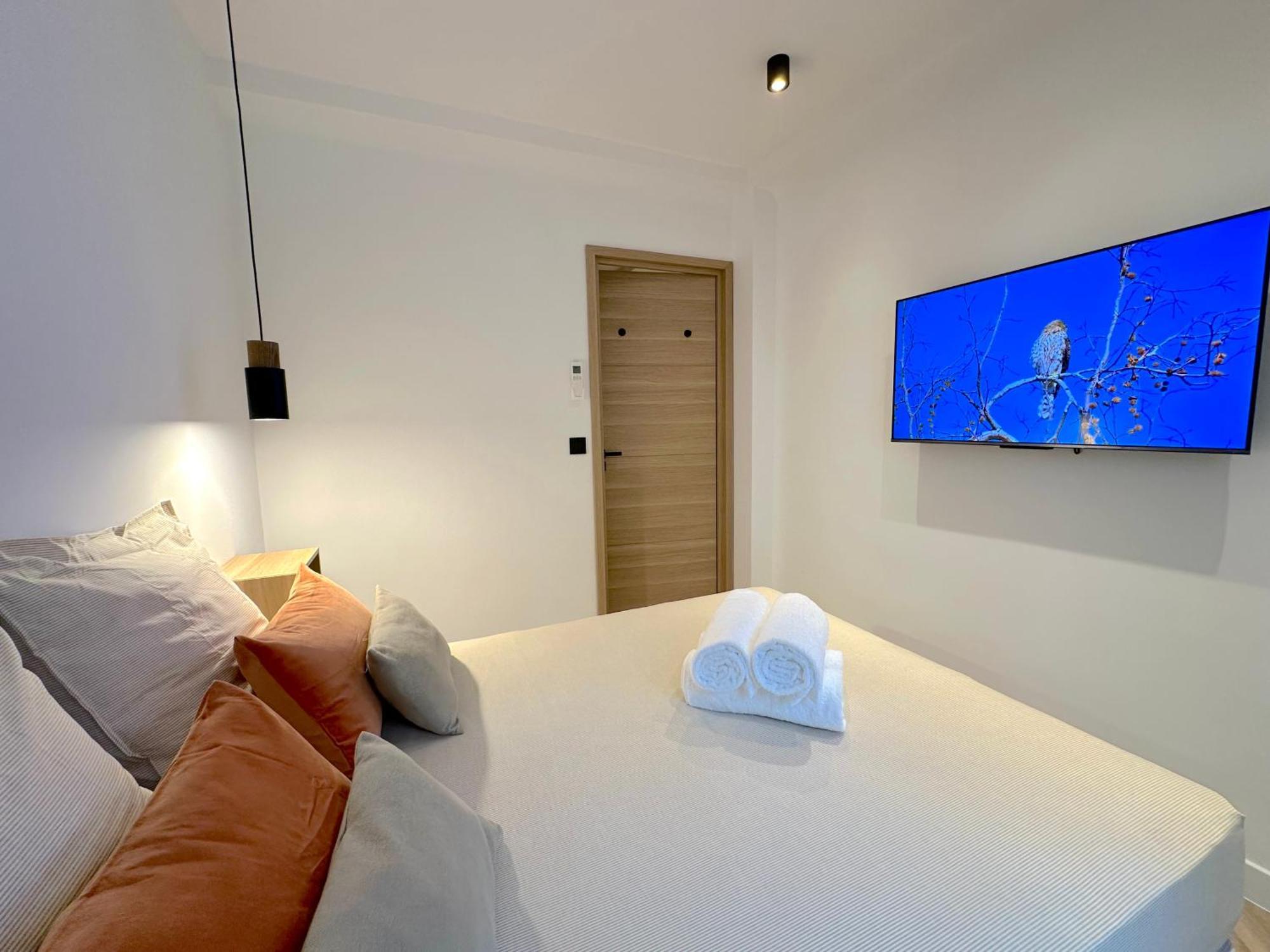 Monaco # Menton - 6 Persons - 2 Bedrooms - Full Renovated - Private Parking - Hypercenter - Clim - Beach And Sun Ментона Екстериор снимка